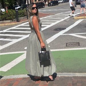 Spring🌺 NWT CAMILA COELHO 
Bubble Dress S and M 
🚨My prices are firm no discount